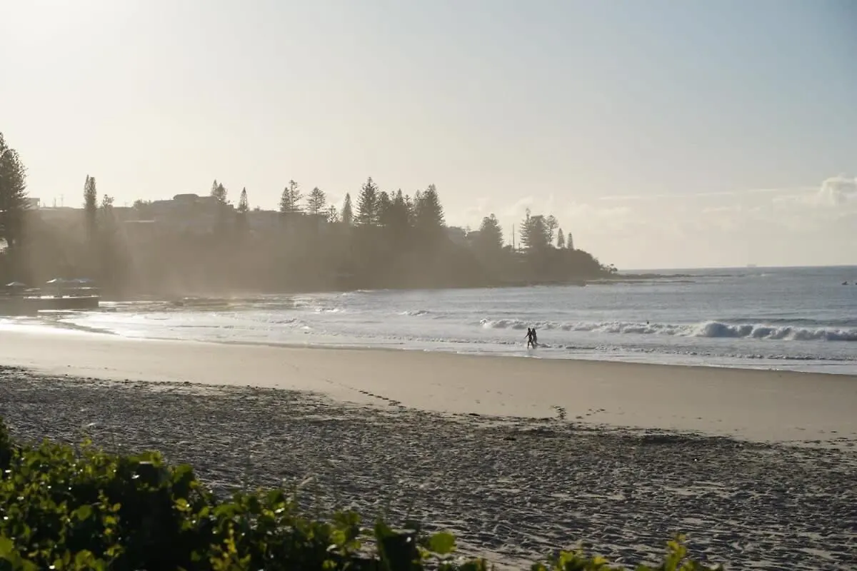 Moffat Beach Coastal Contemporary Unit B Caloundra Apartment